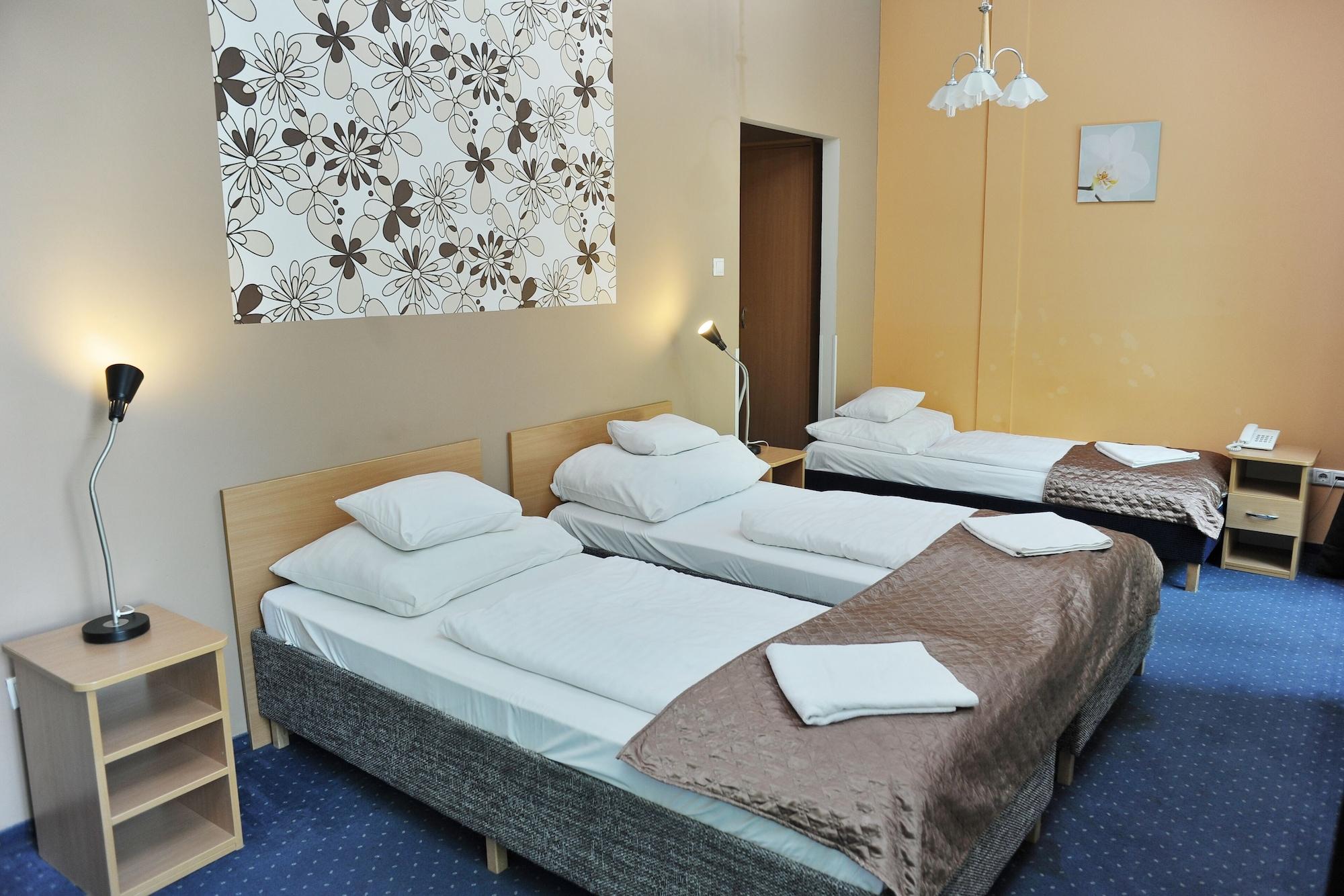Papillon Hotel 3*