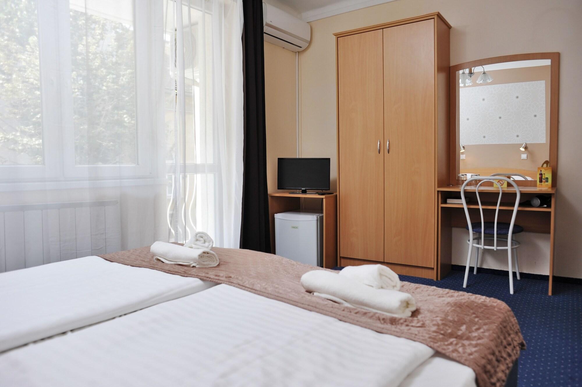 Papillon 3* Budapest